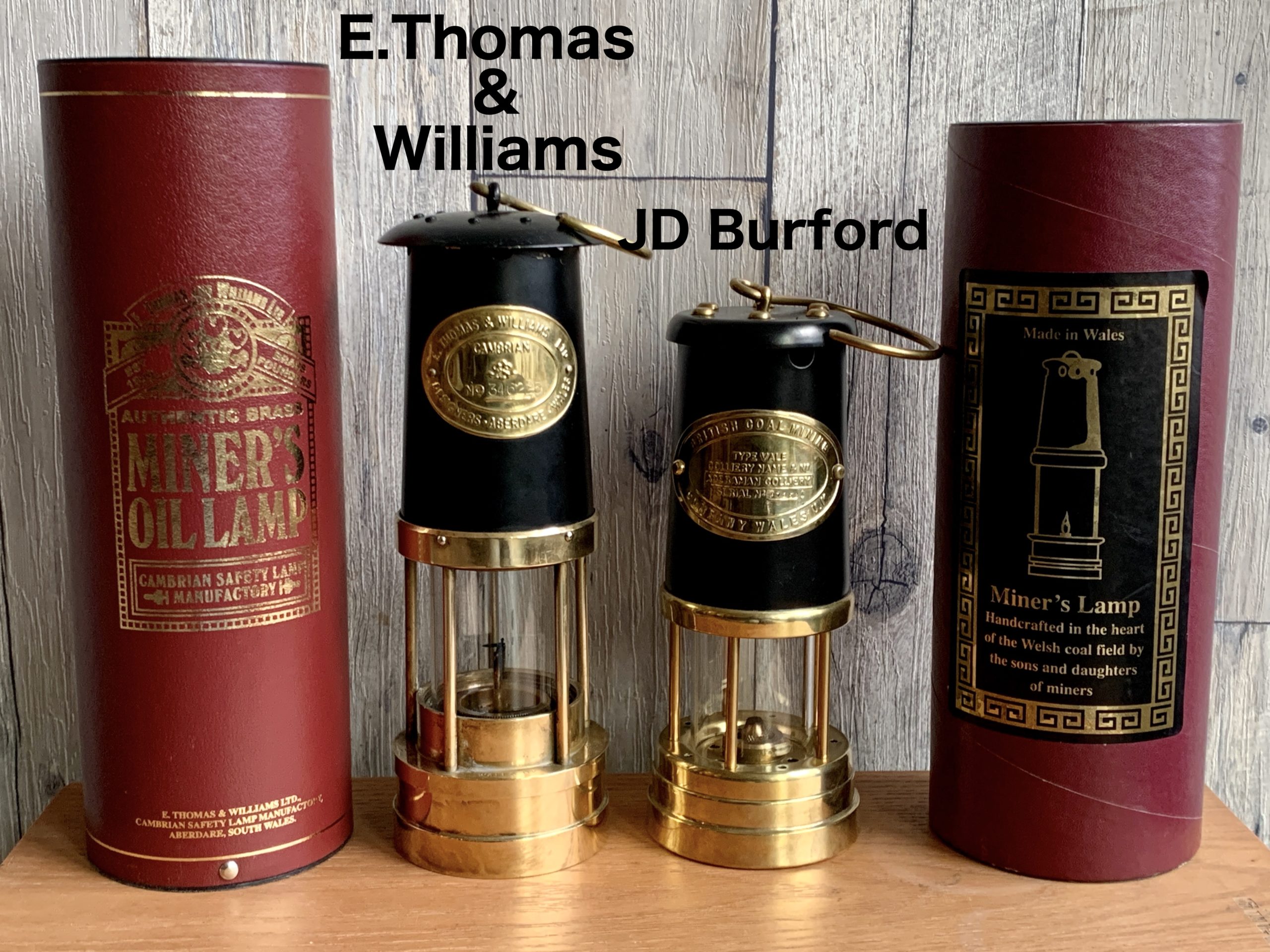 真鍮カンブリアンランタンE.Thomas & WilliamsとJD Burfordを徹底比較