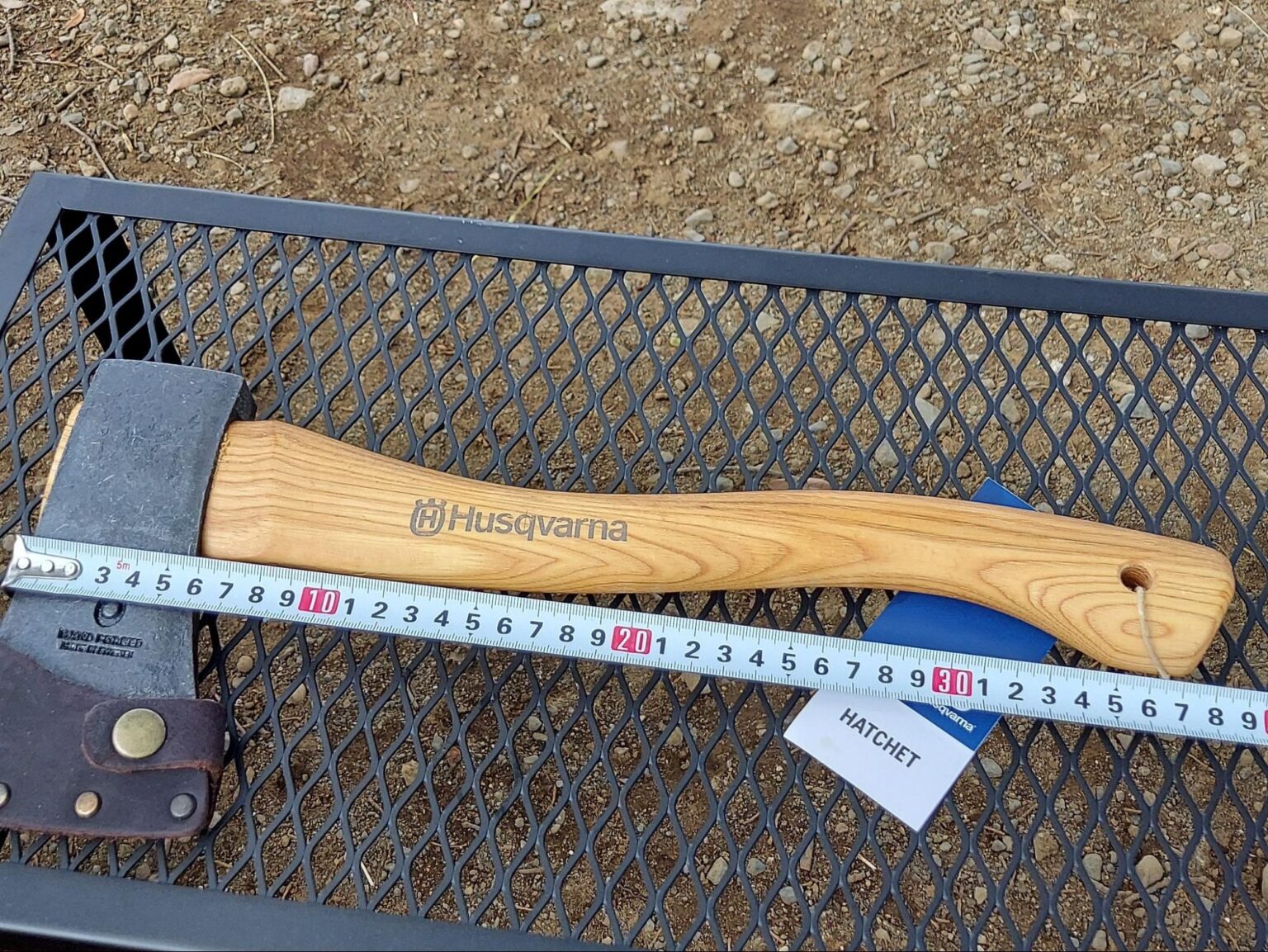 ハスクバーナ手斧38cmの使用レビュー！キャンプにおすすめのハチェット！ | Sotopia