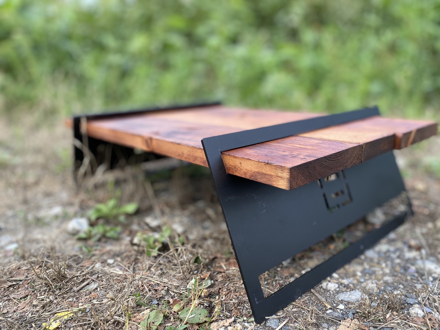 Diy初心者必見 キャンプテーブルの自作には 鉄の足plate がおすすめ 1時間で誰でも簡単にオリジナルテーブルが作れる方法を紹介 Sotopia