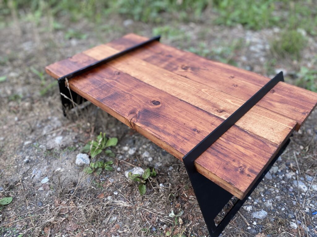 Diy初心者必見 キャンプテーブルの自作には 鉄の足plate がおすすめ 1時間で誰でも簡単にオリジナルテーブルが作れる方法を紹介 株式会社 8a Garage ヤエイガレージ